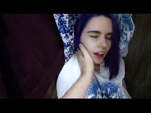 ❤️ Atopo a miña irmá no armario e axudouna a correrse Porno ruso na pornografía gl.hentai-id-tv.ru